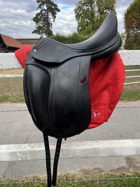 Sella da dressage Equipe  17.5" - 2023