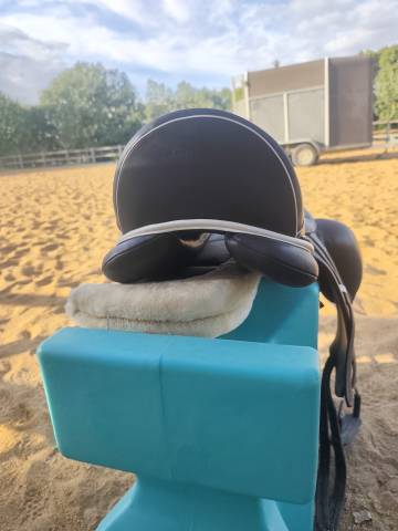 Sella da dressage   17.5" - 2024