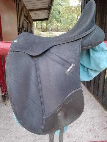 Sella da dressage Wintec  17" - 2026