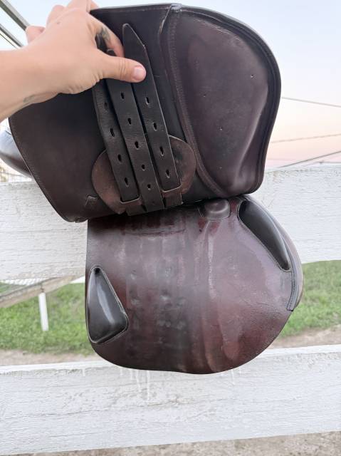 Sella Equipe modello Grand Prix, 17''