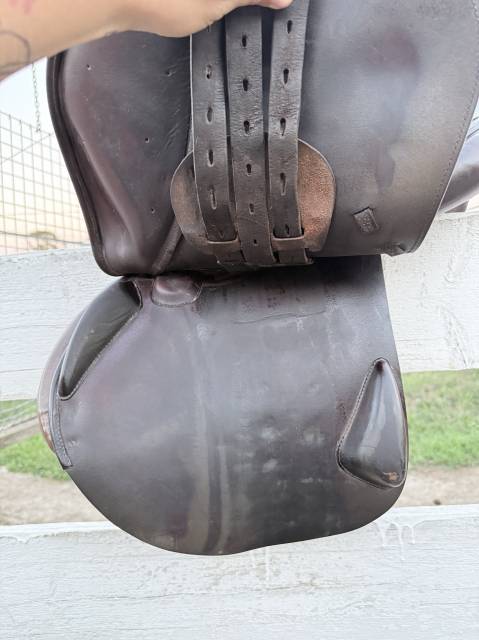 Sella Equipe modello Grand Prix, 17''
