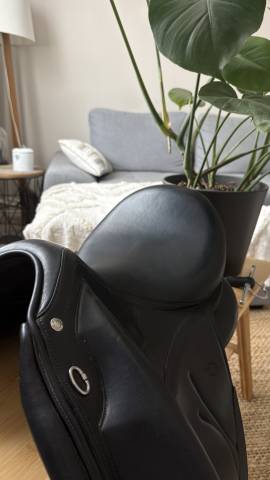 Sella da dressage Devoucoux  17.5" - 2022