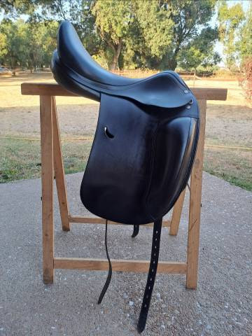 Sella da dressage Equipe Emporio  17.5" - 2016