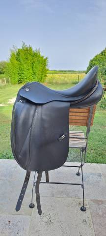 Sella da dressage Prestige Italia LC 17" - 2017
