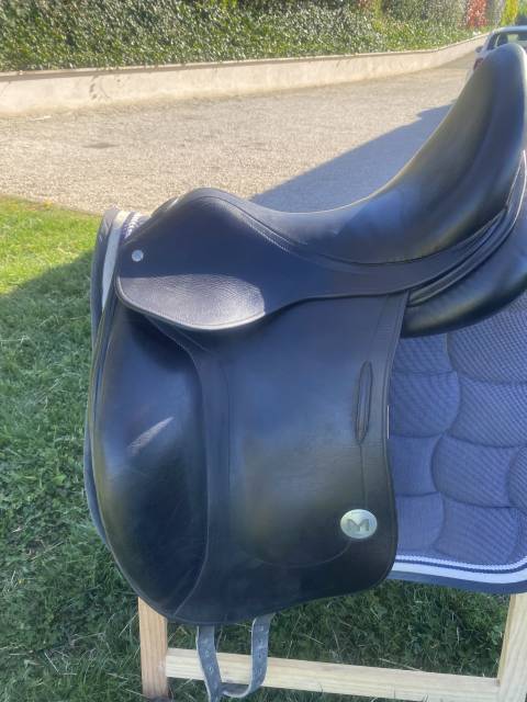 Sella da dressage Meyer  17.5" - 2014