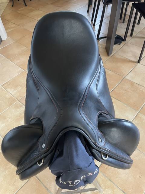 Sella da dressage Antar&egrave;s  17" - 2024
