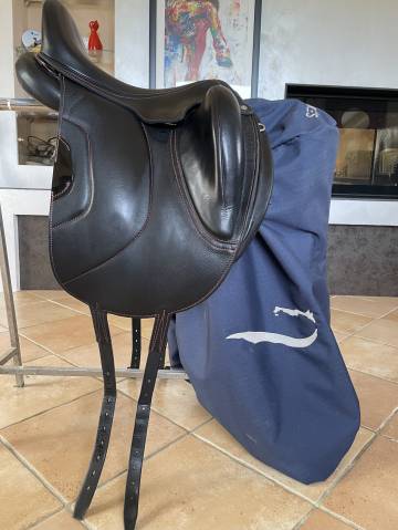 Sella da dressage Antar&egrave;s  17" - 2024