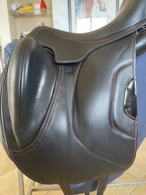 Sella da dressage Antar&egrave;s  17" - 2024