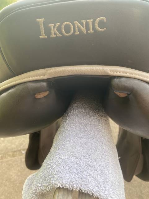 Sella mista Ikonic  17" - 2021