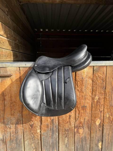 Sella da salto ostacoli Forestier  17.5" - 2024