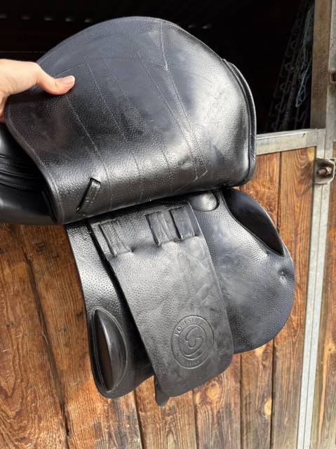 Sella da salto ostacoli Forestier  17.5" - 2024
