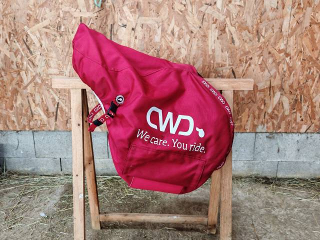 Sella da salto ostacoli CWD  16.5" - 2024