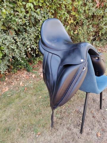 Sella da dressage Antar&egrave;s  17.5" - 2018