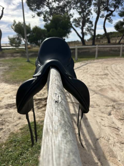 Sella da dressage Devoucoux  17.5" - 2017