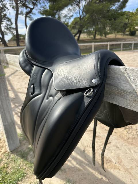 Sella da dressage Devoucoux  17.5" - 2017
