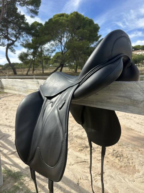 Sella da dressage Devoucoux  17.5" - 2017