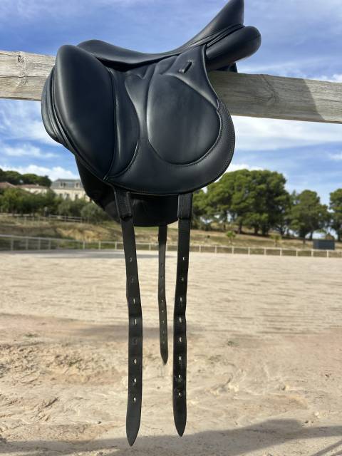 Sella da dressage Devoucoux  17.5" - 2017