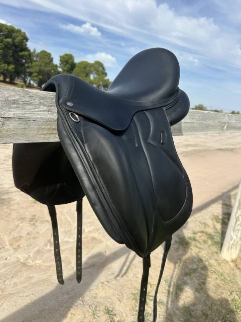 Sella da dressage Devoucoux  17.5" - 2017
