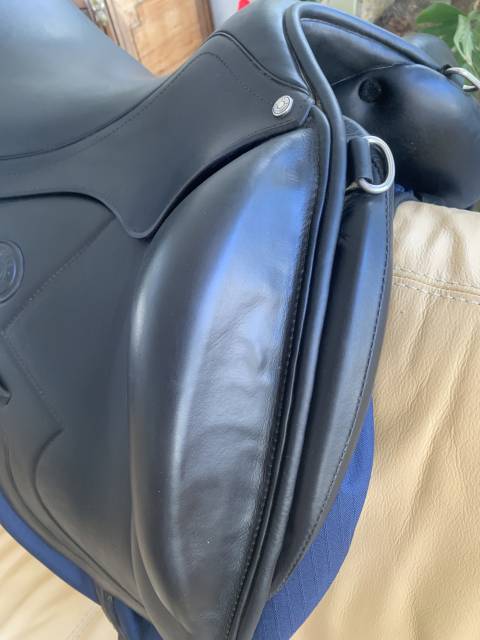 Sella da dressage Antar&egrave;s  17.5" - 2024