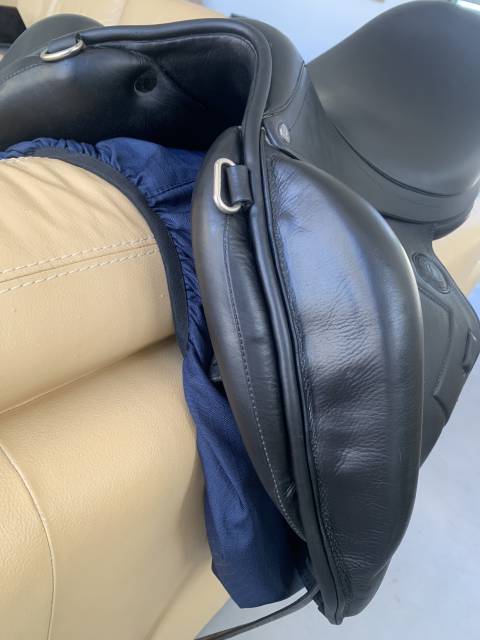 Sella da dressage Antar&egrave;s  17.5" - 2024