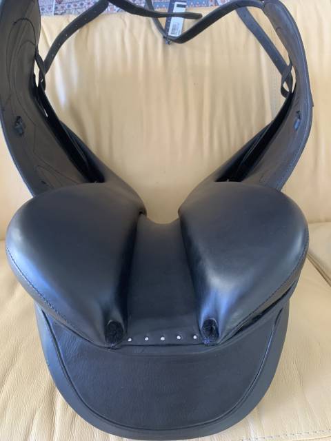 Sella da dressage Antar&egrave;s  17.5" - 2024