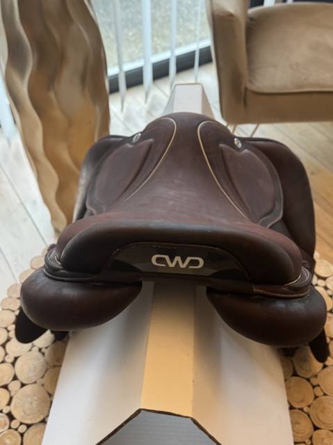Sella da salto ostacoli CWD  16.5" - 2018