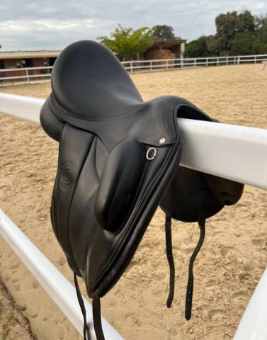 Sella da dressage Forestier  16.5" - 2019
