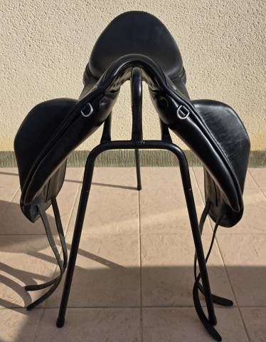 Sella da dressage Childeric  17.5" - 2023