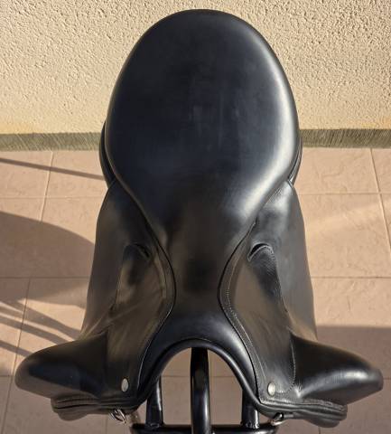 Sella da dressage Childeric  17.5" - 2023