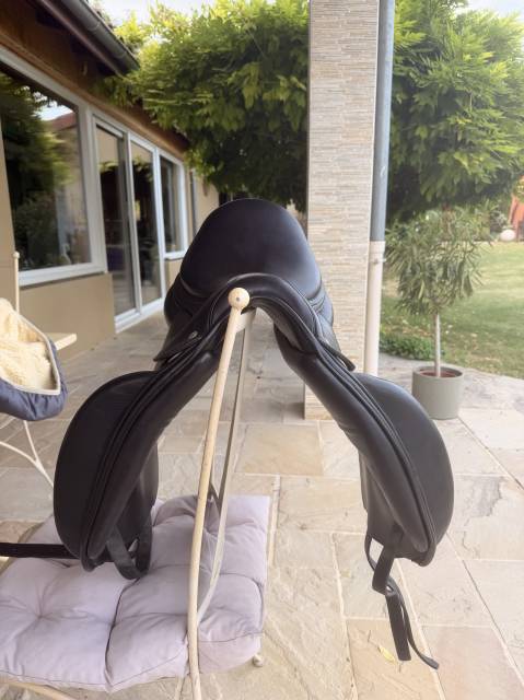 Sella da dressage Meyer  17" - 2014