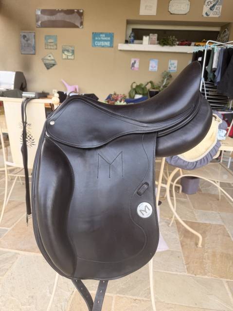 Sella da dressage Meyer  17" - 2014