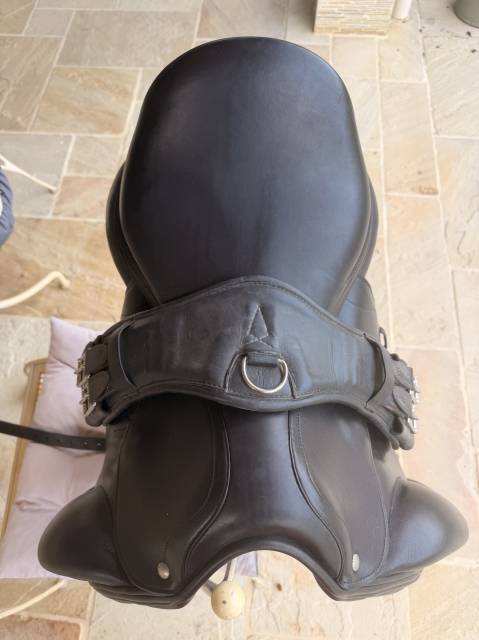 Sella da dressage Meyer  17" - 2014