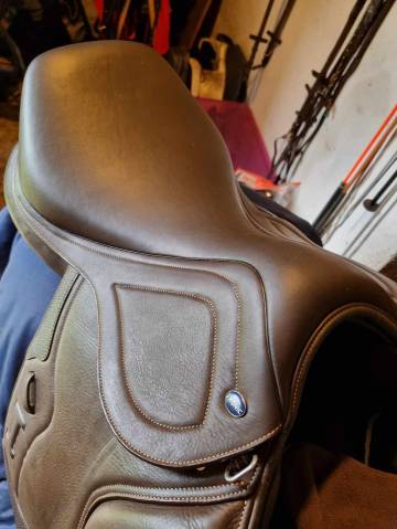Sella mista Ikonic selle mixte &eacute;volution 17" - 2023