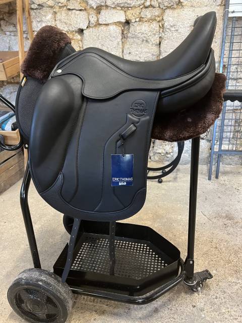 Sella da dressage Eric Thomas By Antares  17" - 2025
