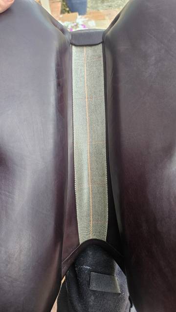 Sella da dressage  S-DRESS 17.5" - 2023