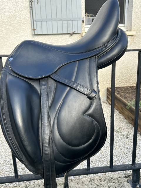 Sella da dressage Antar&egrave;s  17" - 2015