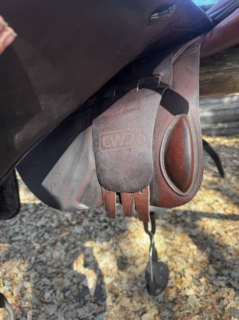 Sella da salto ostacoli CWD  18" - 2023