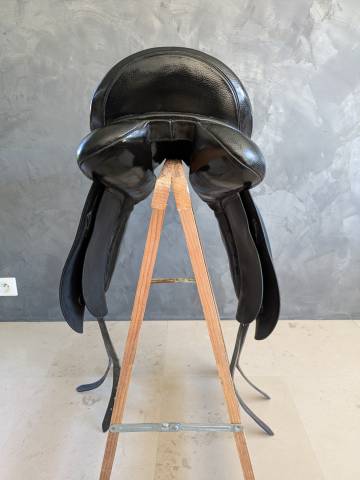 Sella da dressage Euroriding Titan II 17" - 2015