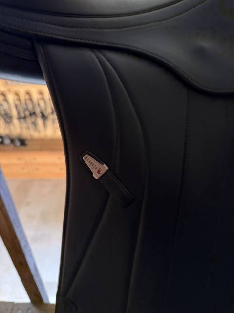 Sella da dressage Equipe  17.5" - 2022