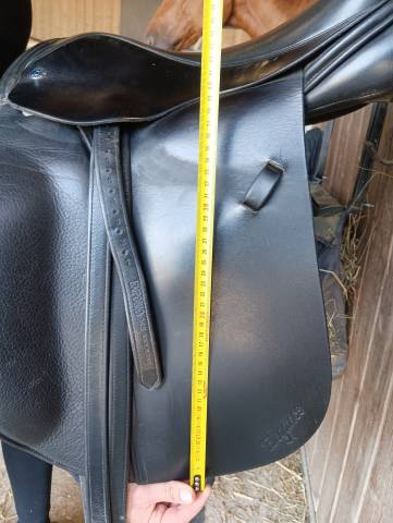 Sella da dressage  Frank Baines Elegance 18" - 2019