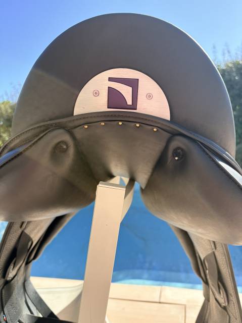 Sella da dressage Childeric  17.5" - 2025