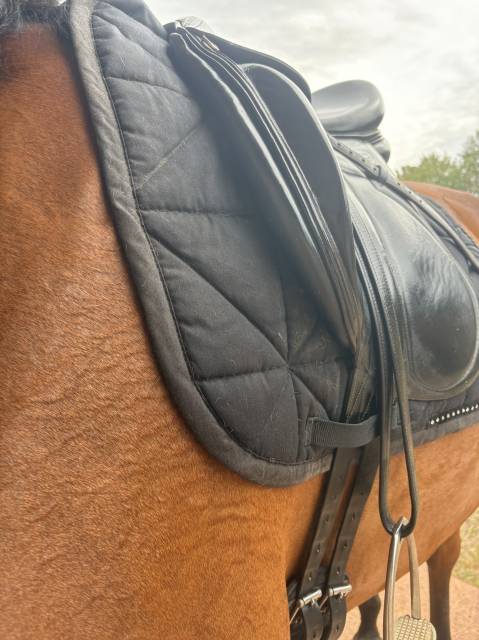 Sella da dressage Devoucoux Makila  18" - 2016