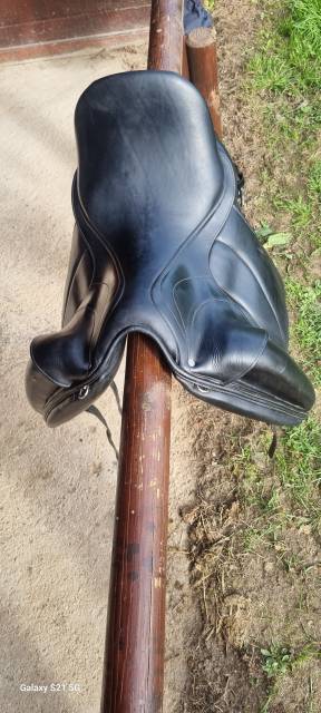 Sella da dressage Antar&egrave;s  17.5" - 2020