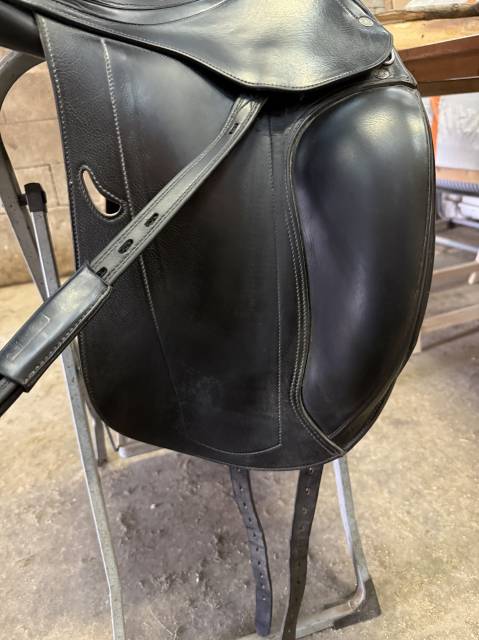 Sella da dressage Equipe  17" - 2017