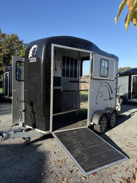 Trailer Cheval Libert&eacute; Touring country 2023 2 Cavalli 2023 Occasione