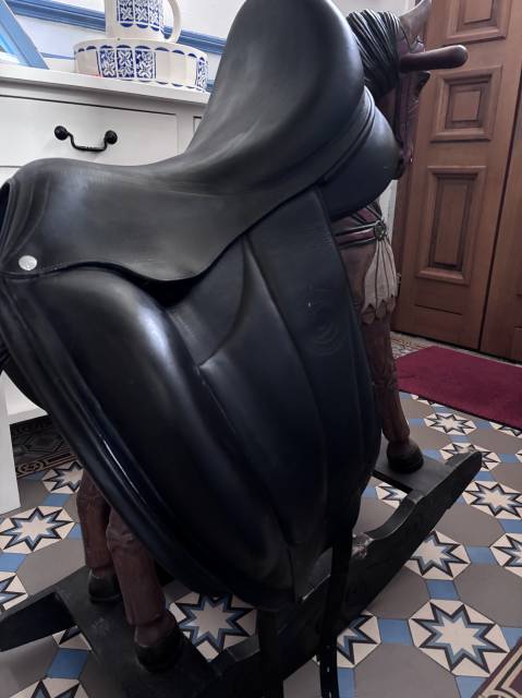 Sella da dressage Forestier  17" - 2017