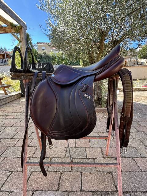 Sella da salto ostacoli CWD  17.5" - 2019