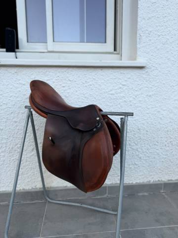 Sella da salto ostacoli Butet  17" - 2000