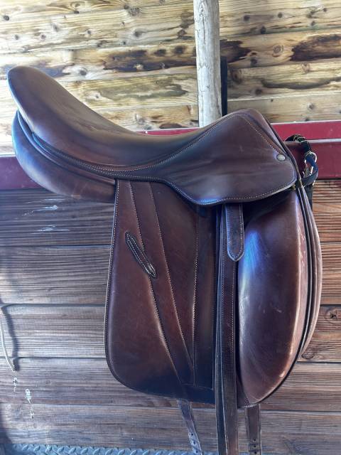 Sella da dressage Butet  17.5" - 2013