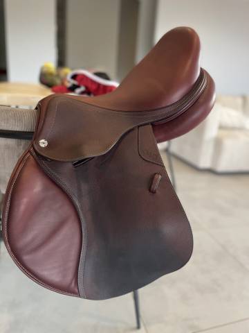 Sella da salto ostacoli CWD  17.5" - 2023